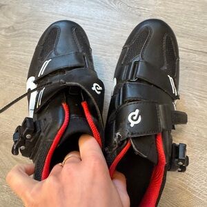Peloton spin / bike shoes size 38 or women’s 7!